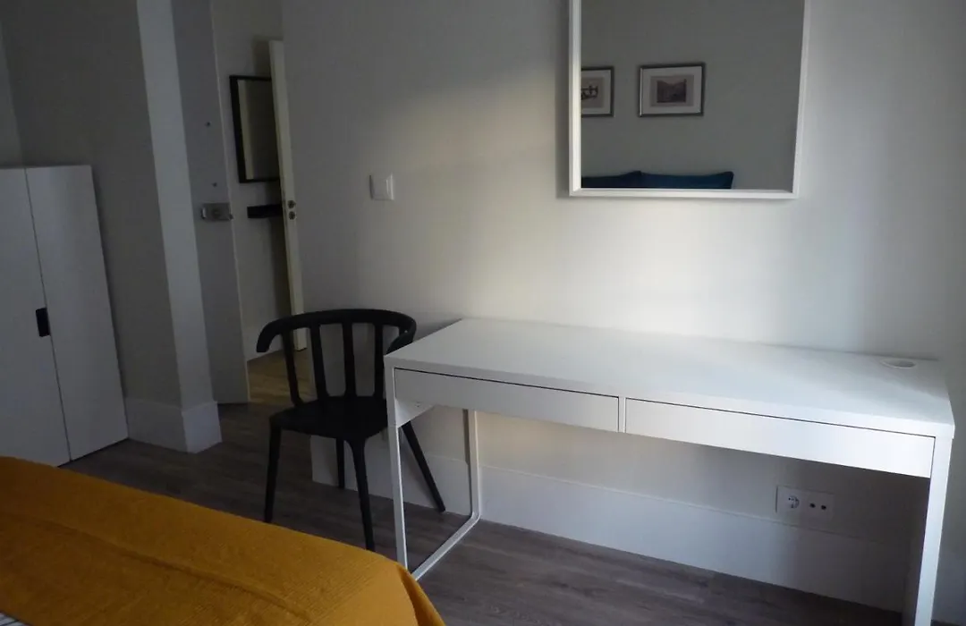 Confortable 1 Bedroom Apartment At Roma Avenue - 1A-1